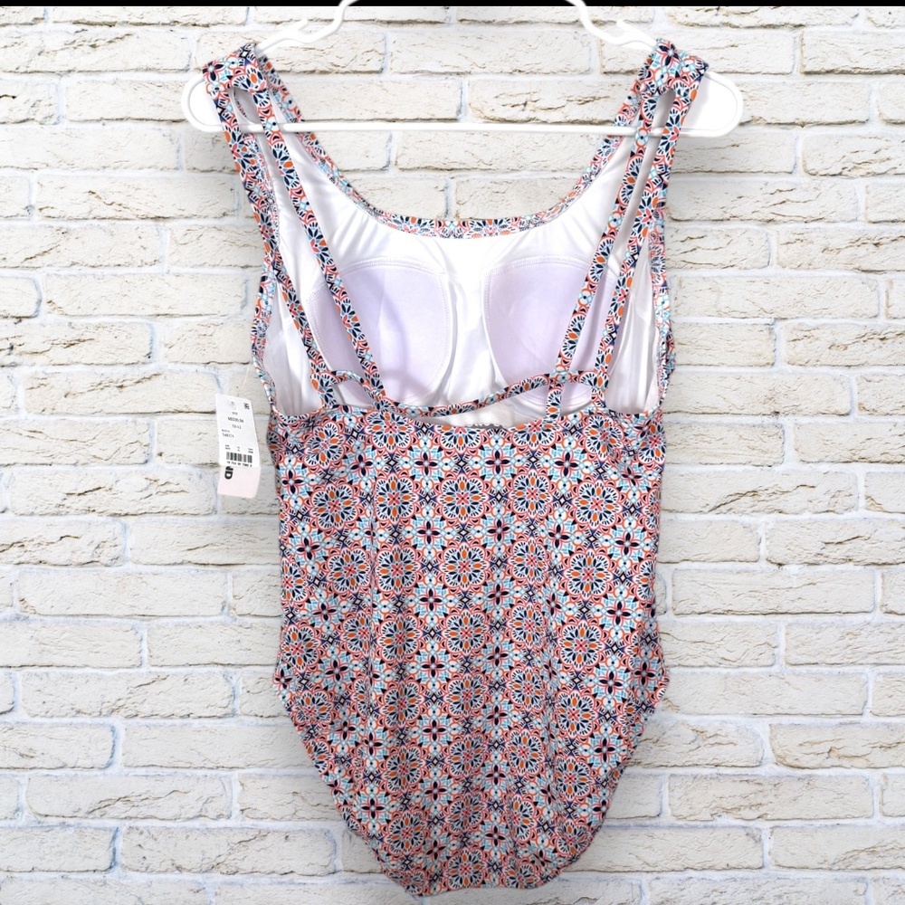 NWT Lands End Women's Size M Medallion Square Neck One Piece Swimsuit Coral Blue - Picture 2 of 6